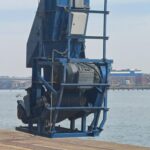 Ship trimming thrower